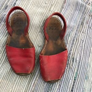 Pons Avarcas Sandals Womens 7 red Classic Leather Made Spain Worn a lot